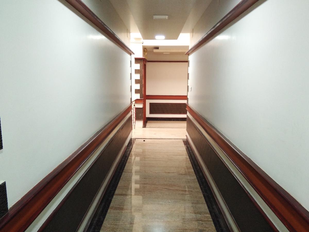 אוטי Sarkar Palace מראה חיצוני תמונה